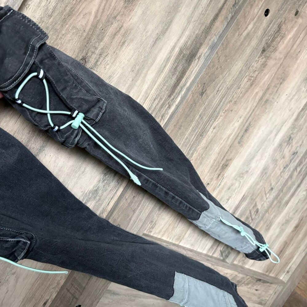 Serenede 28 Black Cargo Skinny Jeans Turquoise Patches Bungees Sporty Edgy Punk - Picture 14 of 14